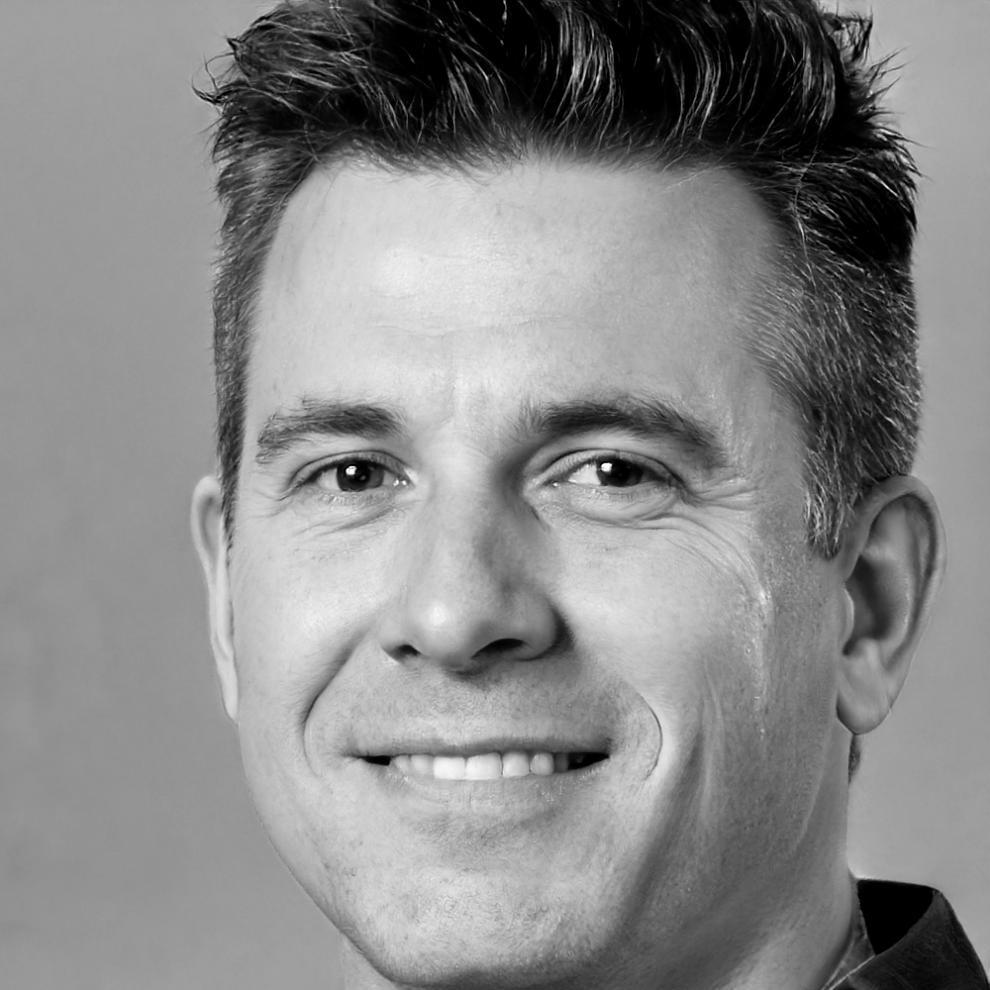 Portrait de Jean-Pierre Dubois, mentor expert en finance d'entreprise